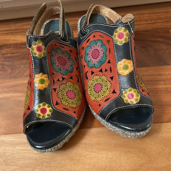 Spring Step L’Artiste Floral Leather SZ 37/6.5-7 Back Strap Heels Shoes - Picture 3 of 10